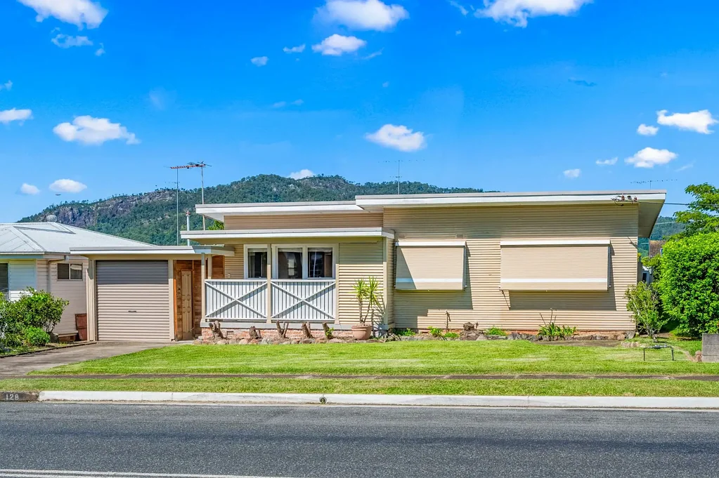 128 Ravenshaw Street, Gloucester, NSW 2422