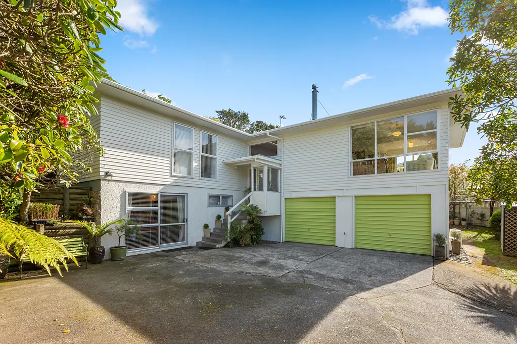 8 Katarina Grove, Tawa, Wellington