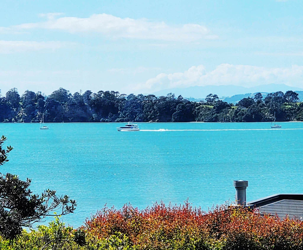 Glendowie 3Kwarto Sea Views, School Zones & Seriously Good