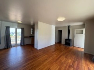 Renovated 3 bedroom home with rumpus