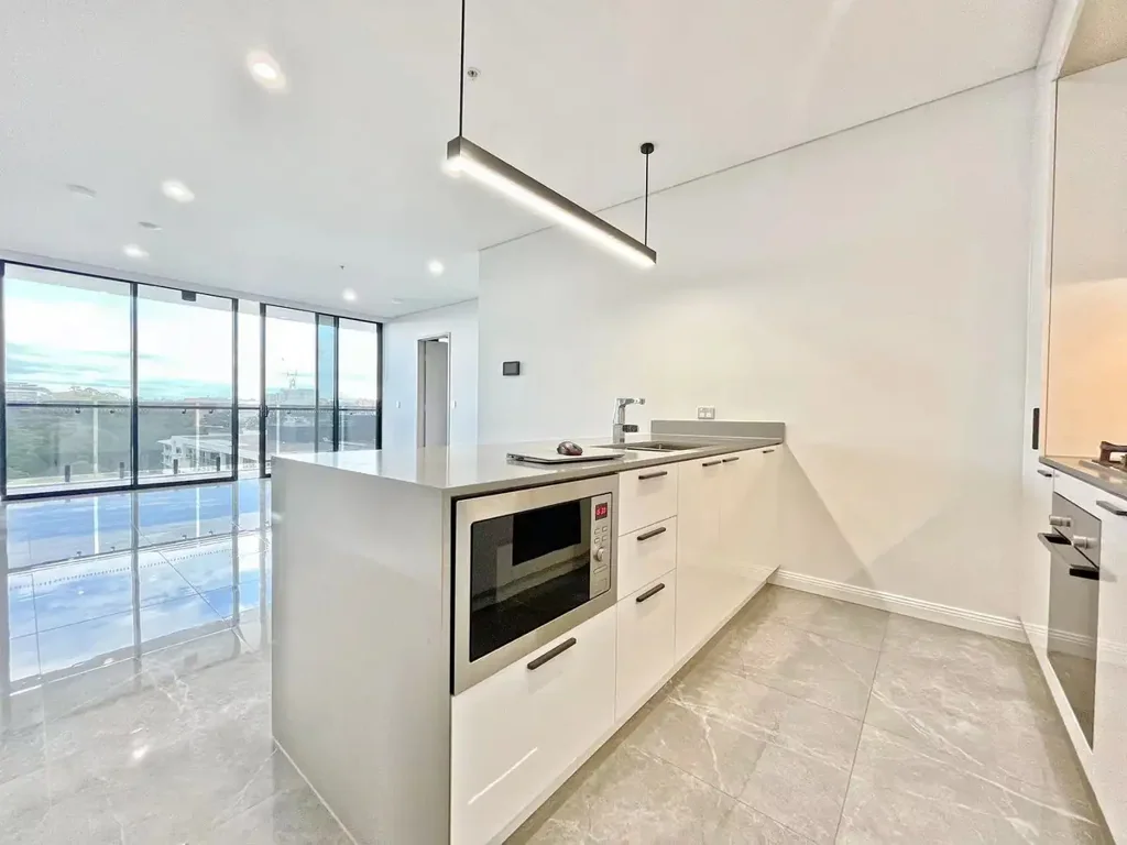 Nearly New Luxury 2 bedroom + 2 Bathroom+  1 Car Space for lease