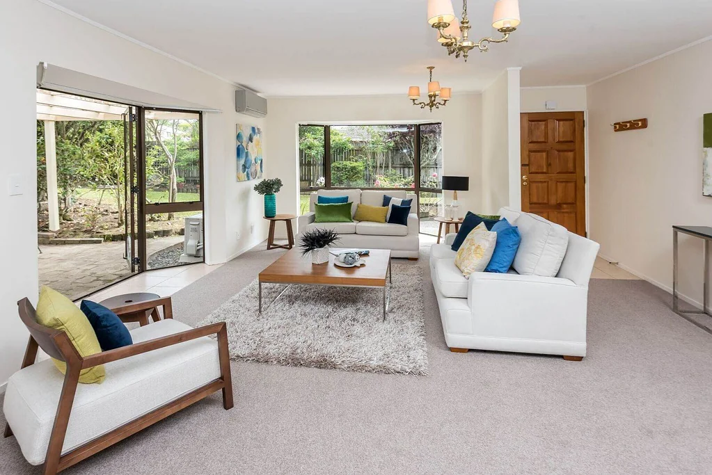 Well presented 3 bedroom brick & tile