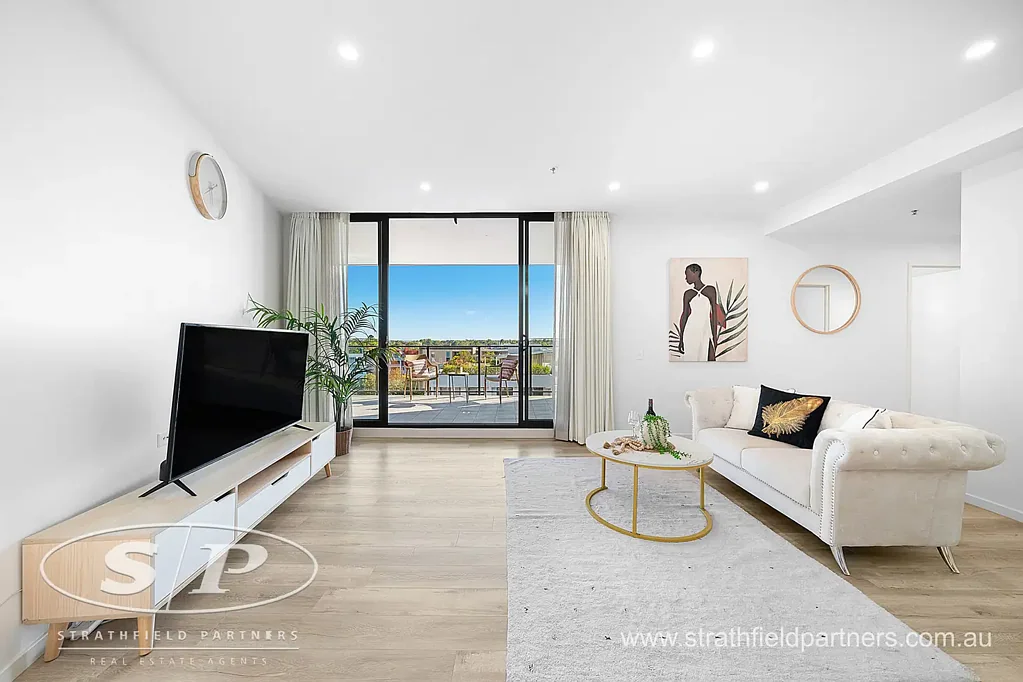 Homebush 2ห้องนอน Stunning Top-Floor Apartment with Sweeping District Views - ACCESS VIA SMALLWOOD AVE!