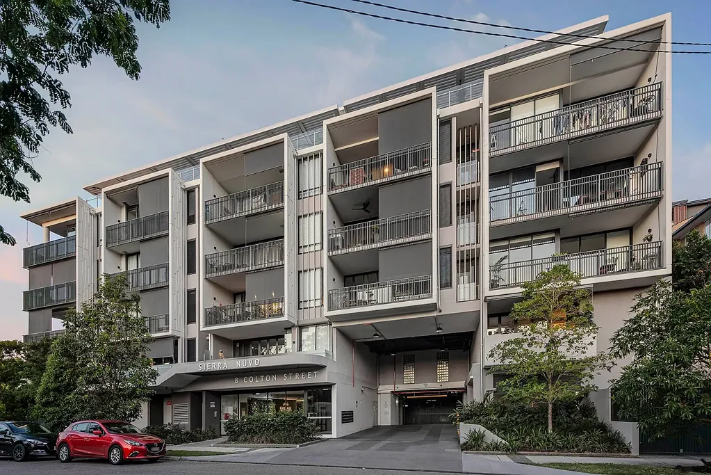 Highgate Hill 3 Bedroom Entry level 3 bedroom apartment buying in Highgate Hill