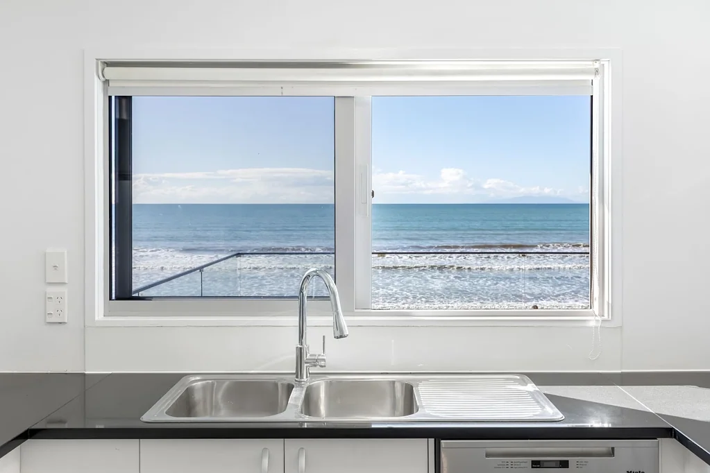 Orewa 4 Bedroom Commercially Zoned, Front Row & Forward Thinking!