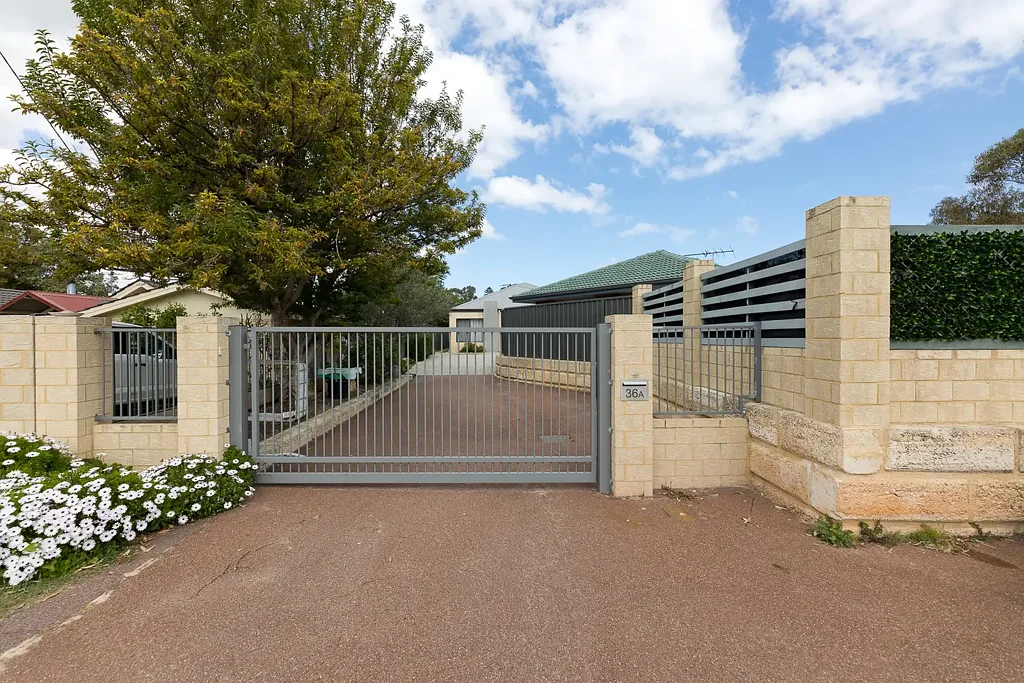 Modern 3x2 with Secure Entry, Style & Location