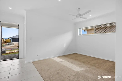 57 Outlook Boulevard, Gleneagle, QLD 4285, 4房, 2浴, House