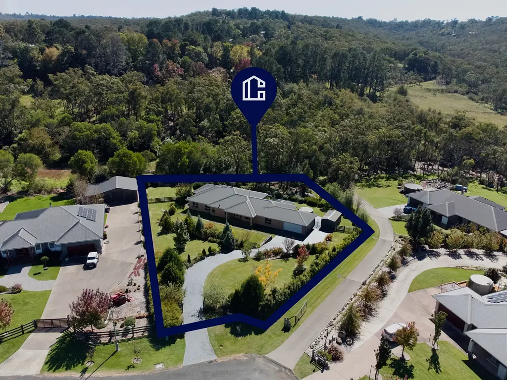 Hazelbrook 4ਬੈੱਡਰੂਮ Expansive Modern 4‑Bed Family Home in Quiet Hazelbrook Pocket - View by appointment.