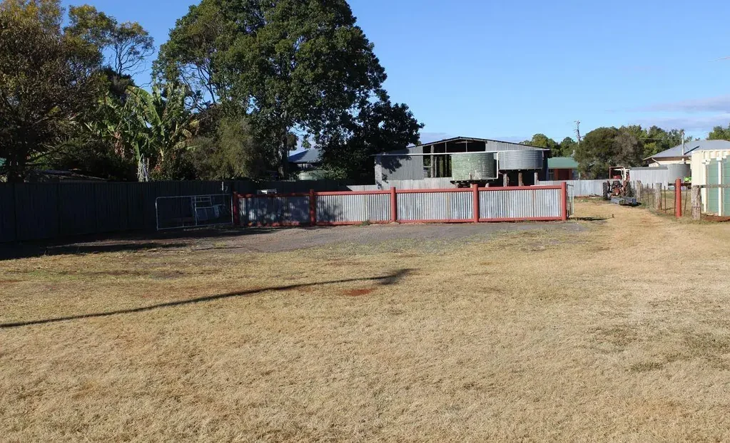 Kumbia ESCAPE TO THE COUNTRY - $160,000