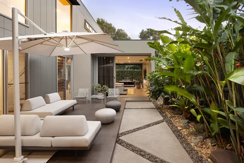 Yaroomba 4 Slaapkamer Architectural Beach House, 150m to the Ocean