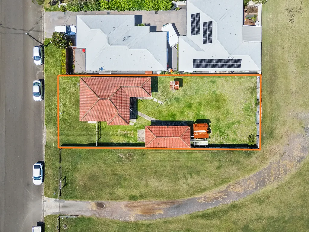27 Addison Avenue, Lake Illawarra, NSW 2528