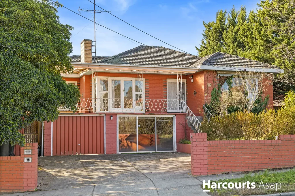 Bulleen 3ਬੈੱਡਰੂਮ Rare Development Opportunity in Prime Bulleen Location – 737sqm (Approx.) with Plans for 4 Units