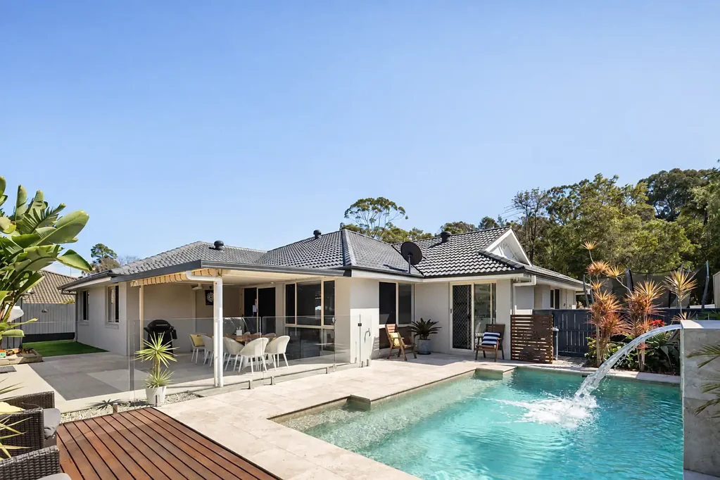 Bracken Ridge 5બેડરૂમ Resort-Style Luxury, Exceptional Family Living
