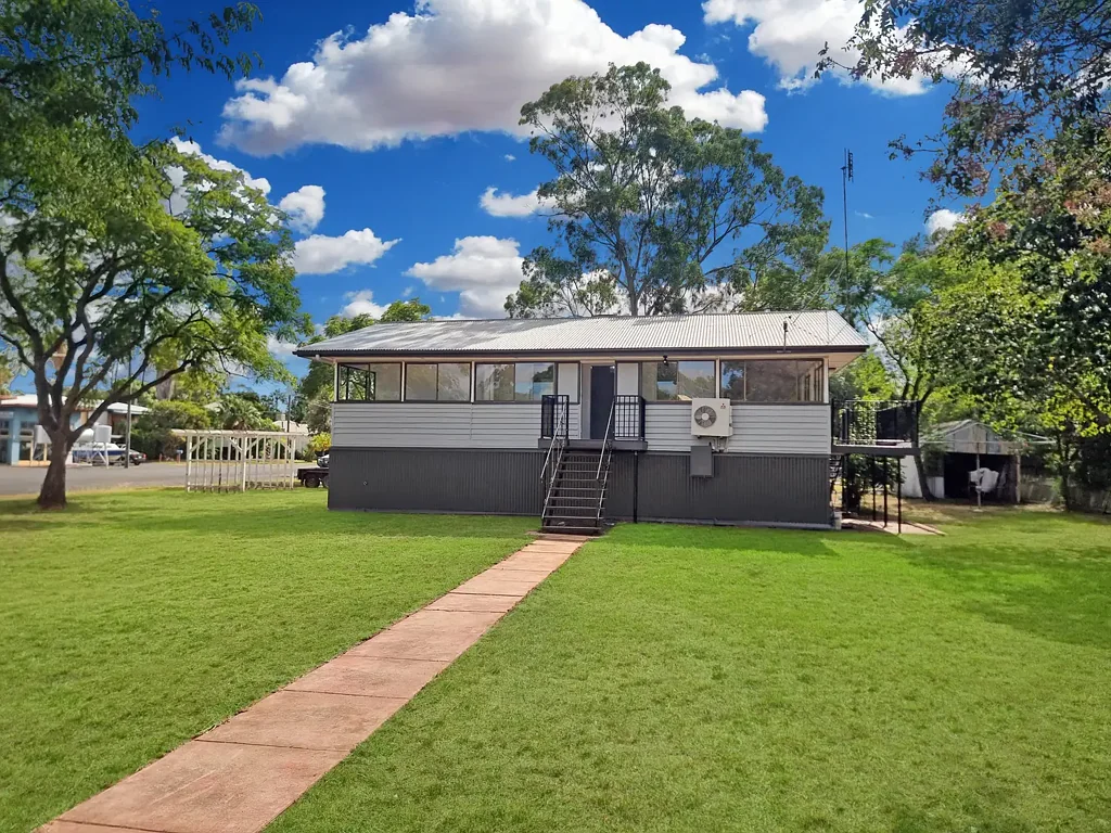 Jandowae 3બેડરૂમ Charming Family Home in the Heart of Jandowae - 39 George Street
