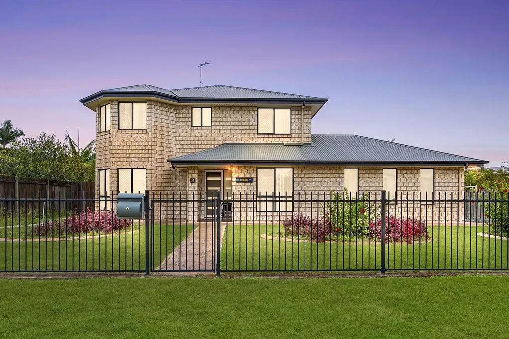 8 Seaside Circuit, Toogoom, QLD 4655