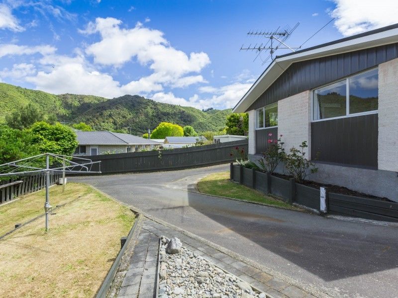 24b Haylock Grove, Totara Park, Upper Hutt, 2 Bedrooms, 1 Bathrooms