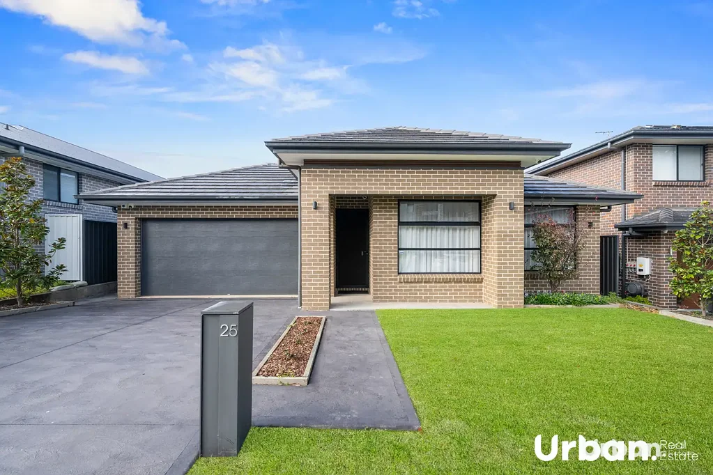 Campbelltown 4ห้องนอน Contemporary Family Living with Space, Style & Unbeatable Convenience