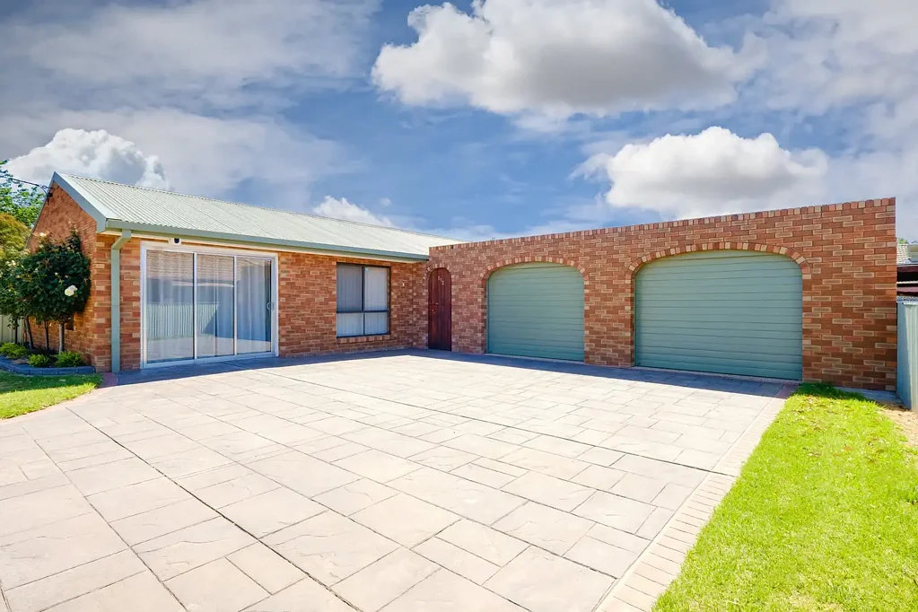 512 Webb Street, Lavington, NSW 2641