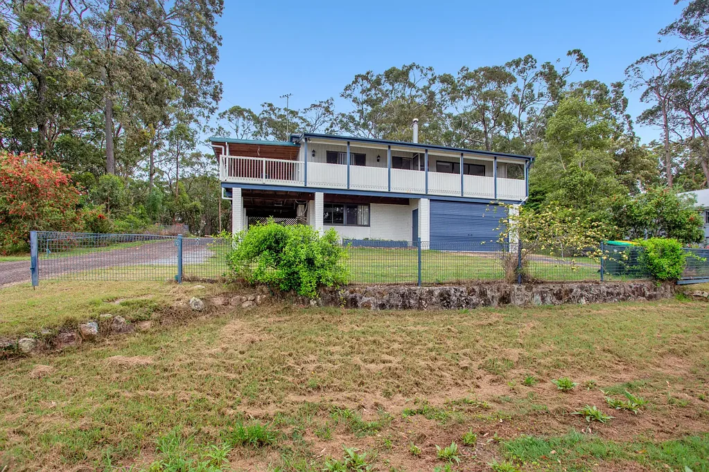 135 Cove Boulevard - 2 Bedroom with downstairs granny flat