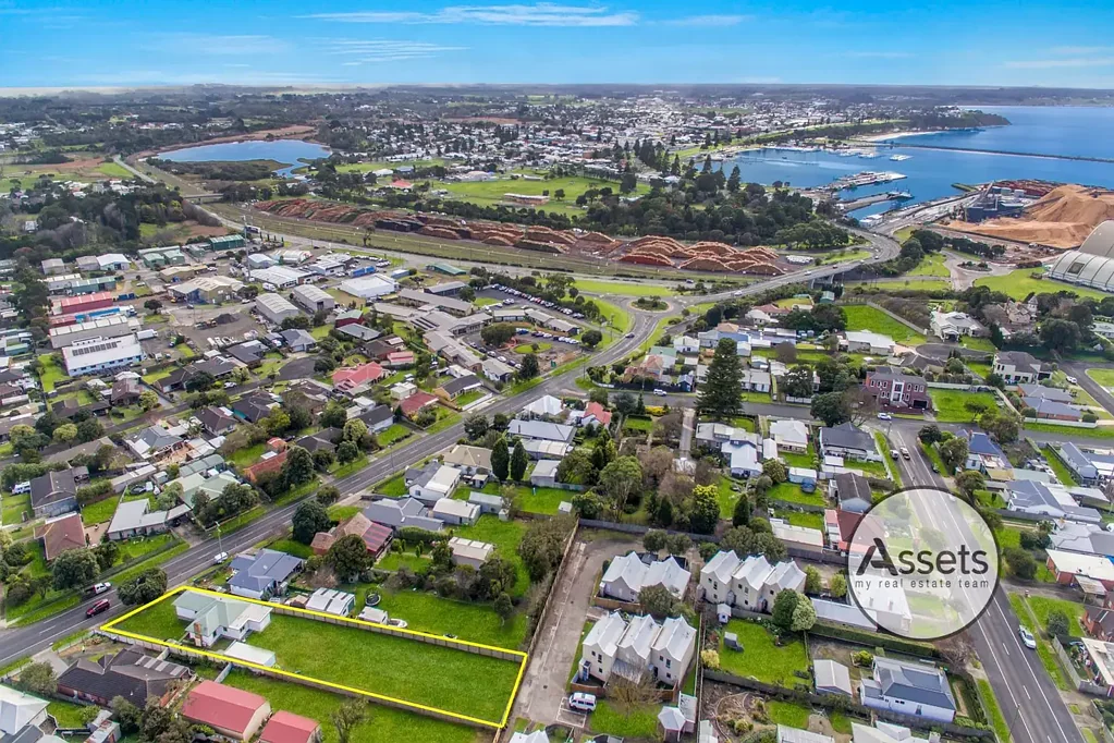 Portland 4房  Big Block, Great Location, Outstanding Opportunity