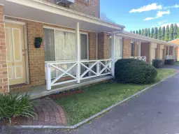 2/12 Gordon Road, Bowral