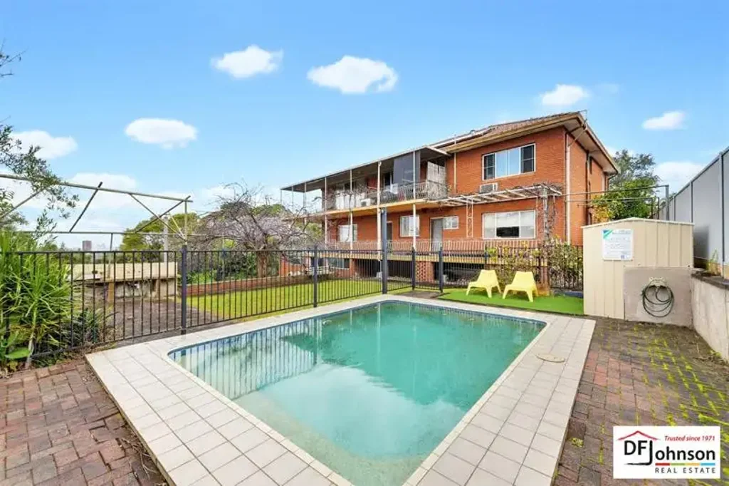 West Ryde 6ਬੈੱਡਰੂਮ ICONIC SYDNEY VIEWS ON 1,113m
