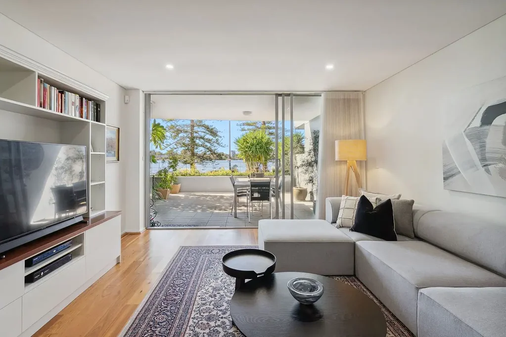 18/21 The Esplanade, Mount Pleasant, WA 6153