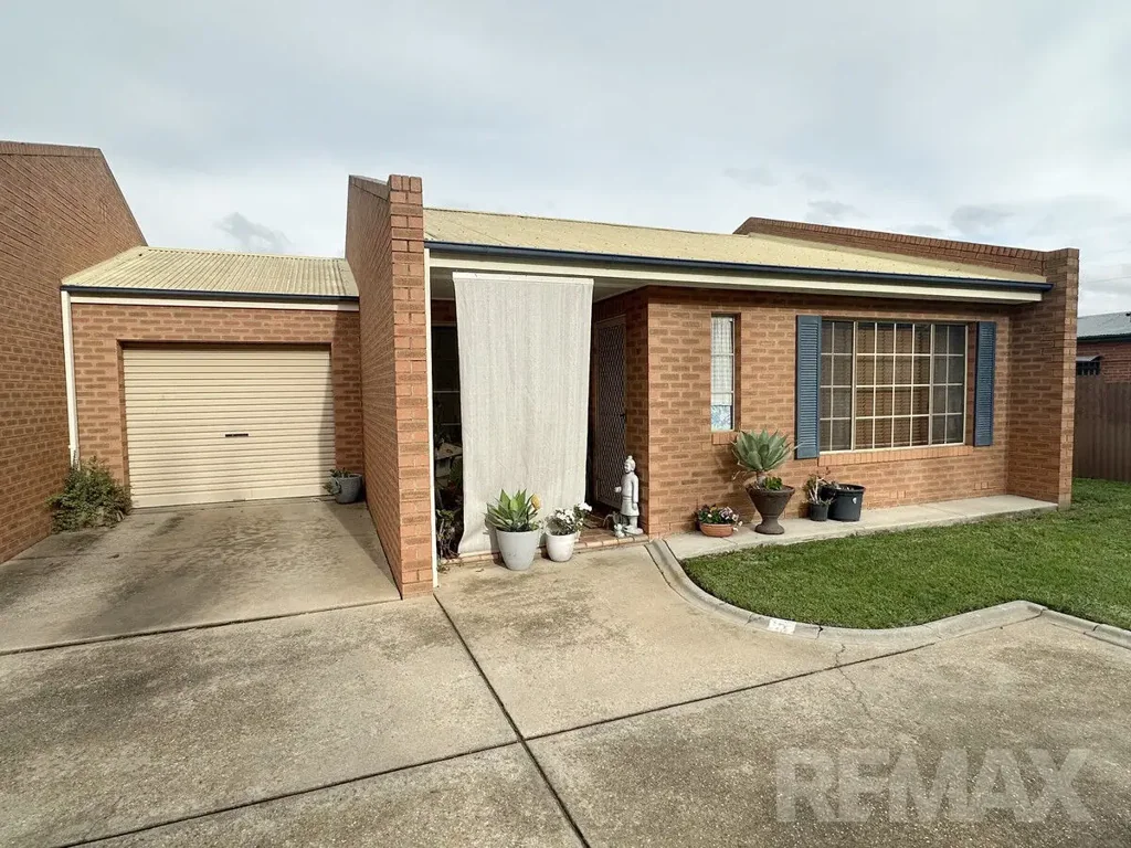 Two Bedroom Unit on Crampton Street