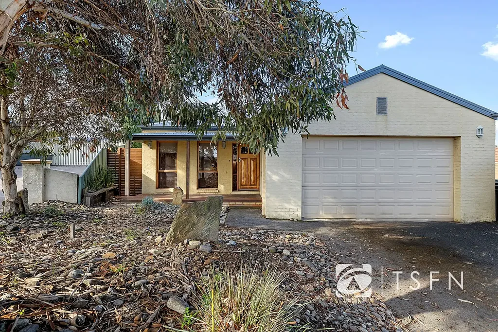 East Bendigo 4房  Family Living in a Fantastic Court Location Near Lake Weeroona