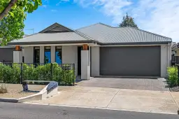 11 Grand Road, Munno Para