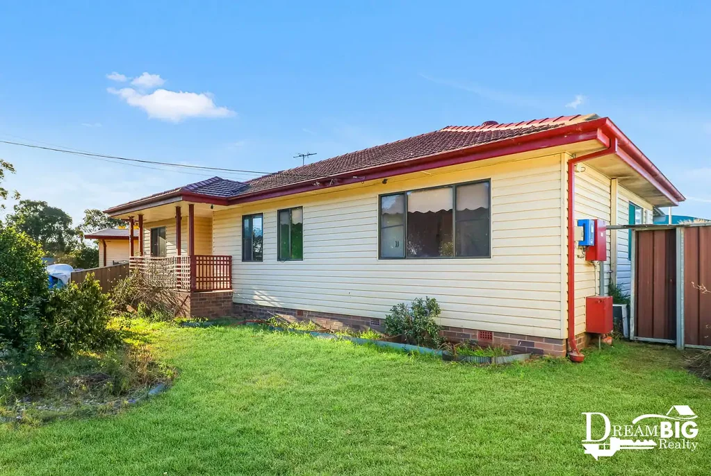 Whalan 6ਬੈੱਡਰੂਮ Family Home + Self-Contained Granny Flat on 569m² Block