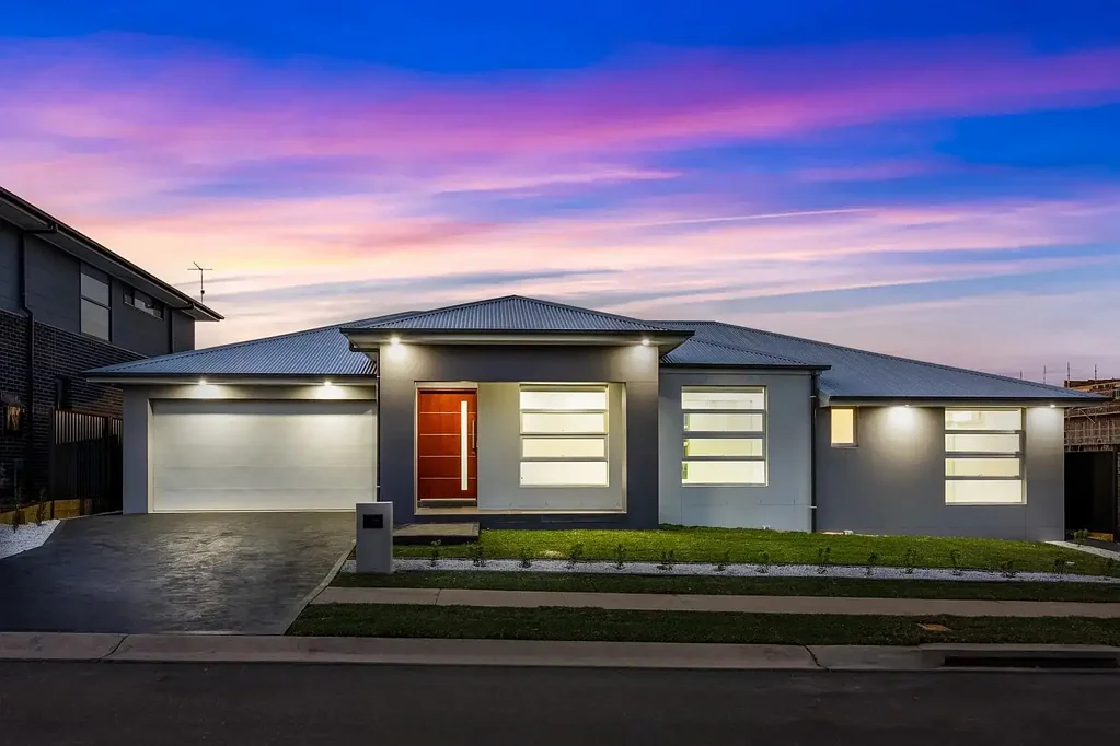 22 & 22A April Crescent, Grantham Farm, NSW 2765