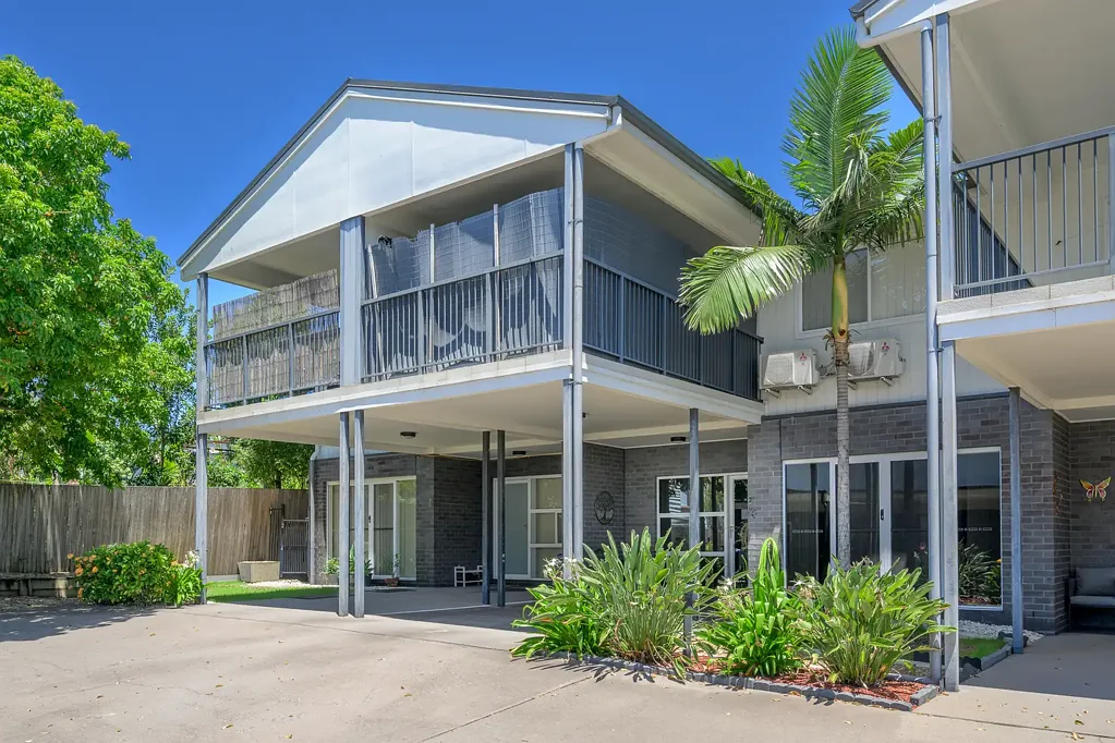 2/77 Tank Street, West Gladstone, QLD 4680