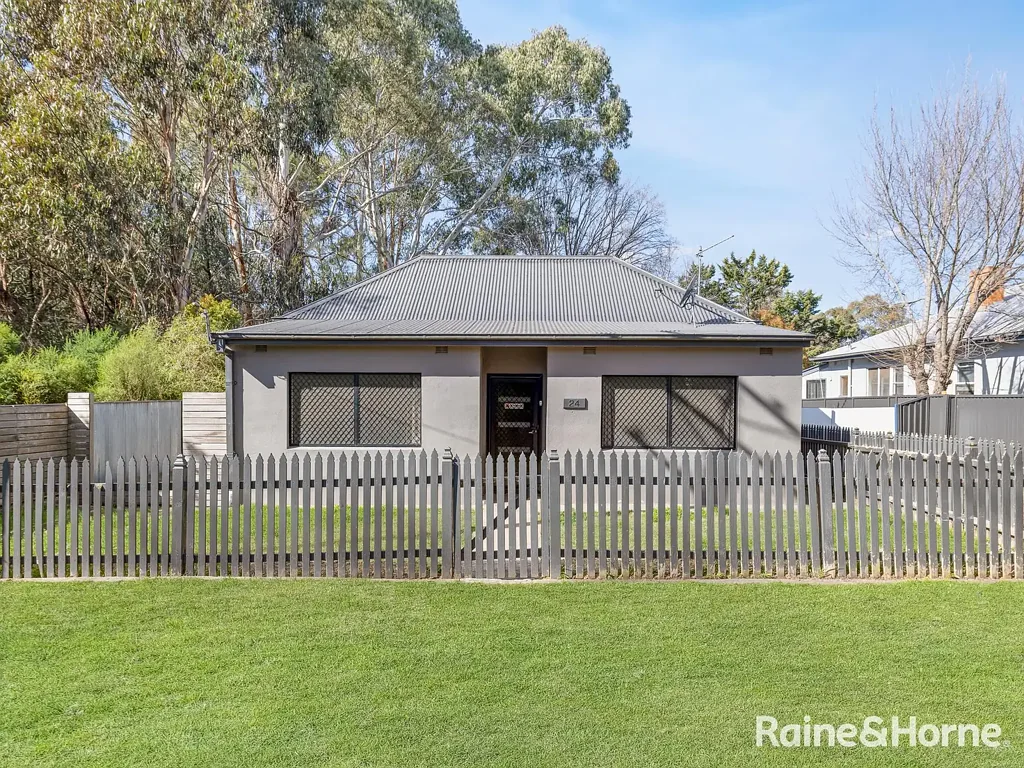 24 Vale Road, South Bathurst, NSW 2795