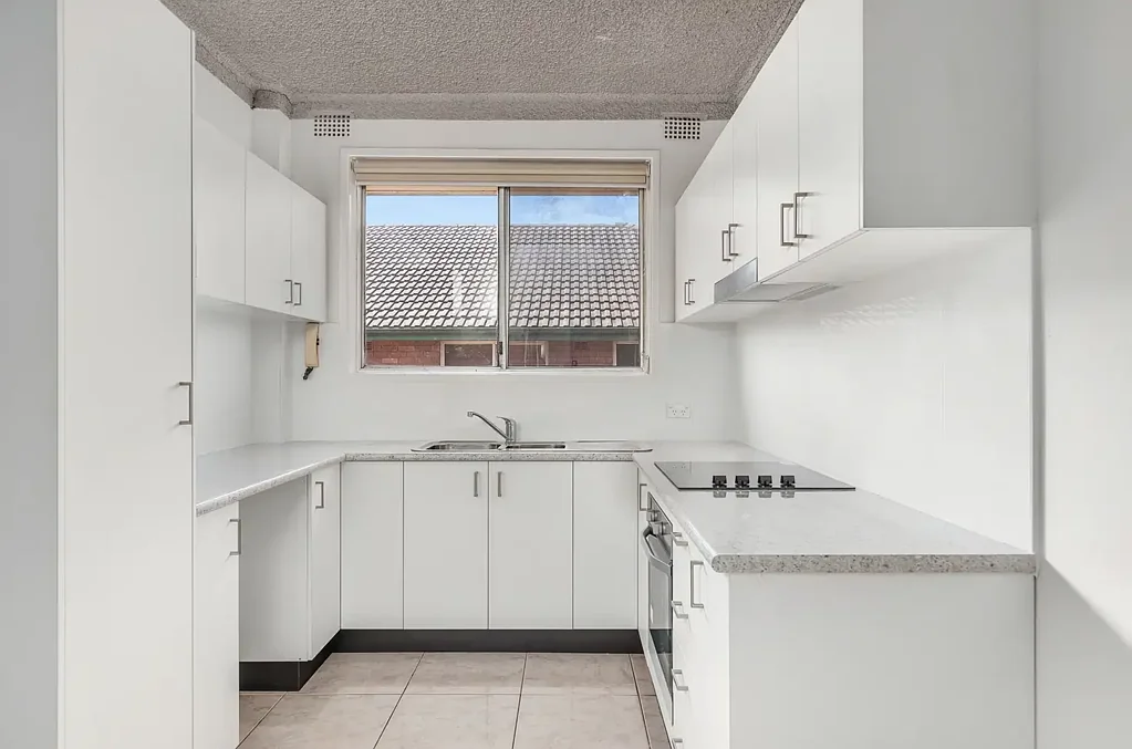 Two bedroom in Heart of Homebush West