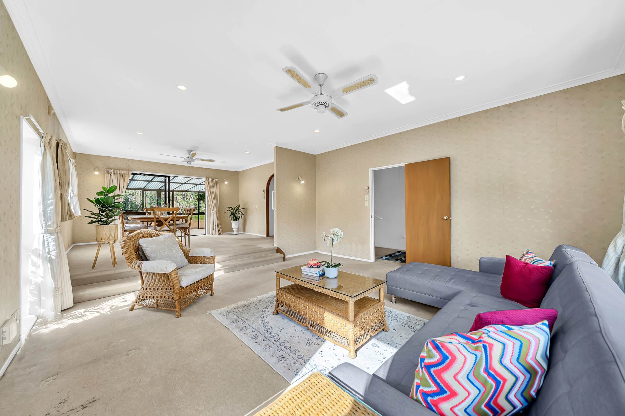 16 Landsberg Way, Windsor Park, photo 7