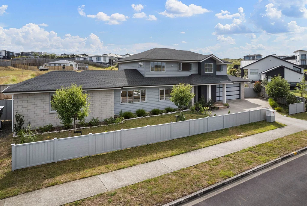 Beachlands 5部屋 All Offers Considered