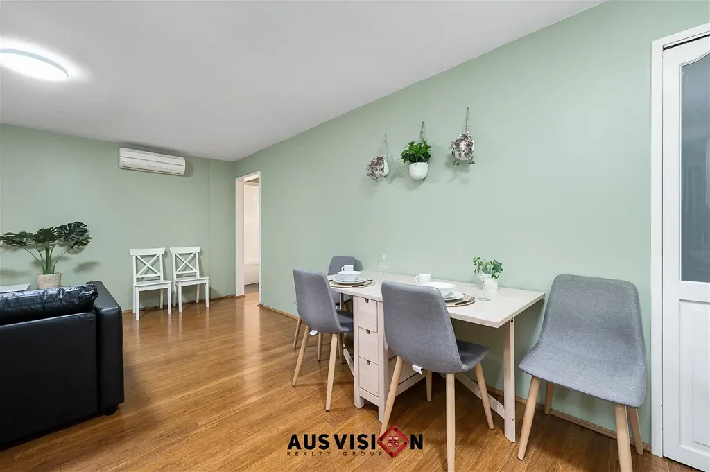 Charming 2-Bedroom Apartment $780
