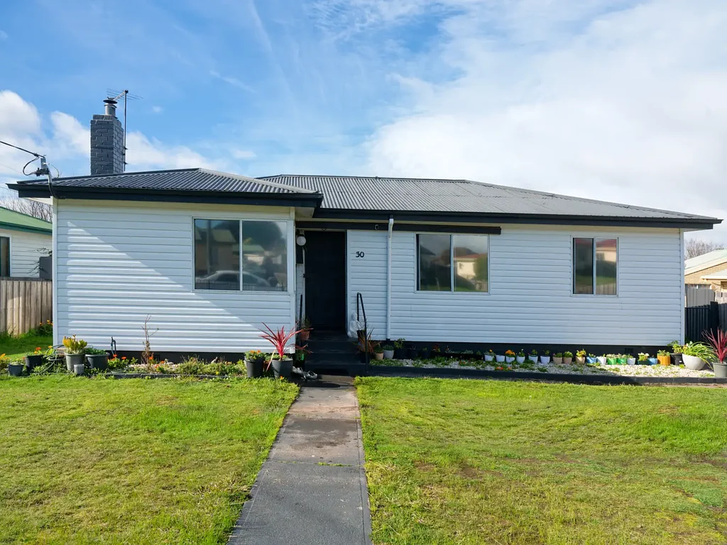 Mayfield 3Zimmer An Affordable Home with Space to Make Your Own