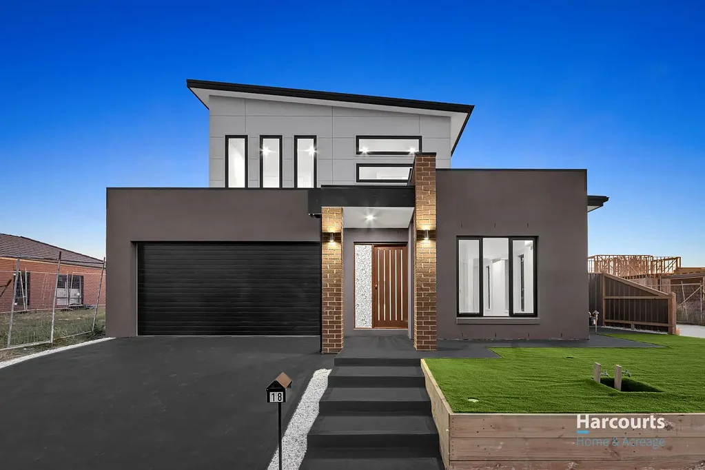 Clyde 5房  North Facing - Spacious Double Storey Family Home with Top-of-the-Line Features!