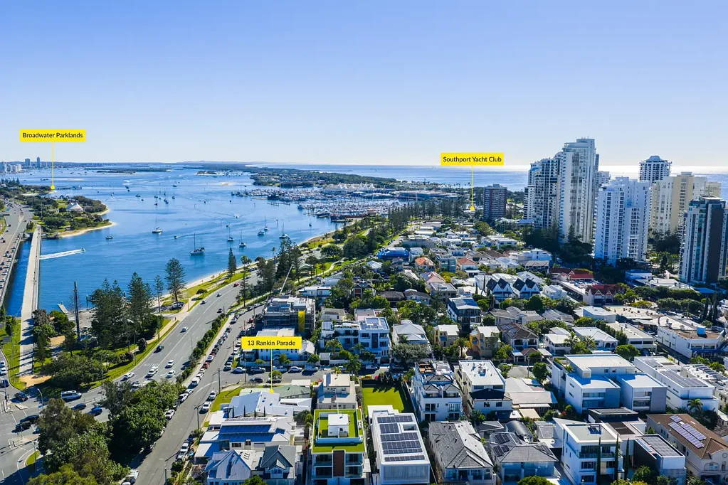 13 Rankin Parade, Main Beach, QLD 4217