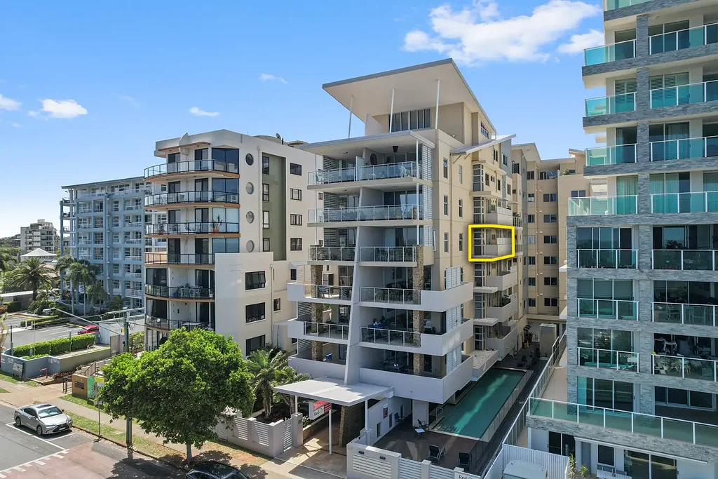 Redcliffe 2침실 Coastal Living in Beachfront Complex!