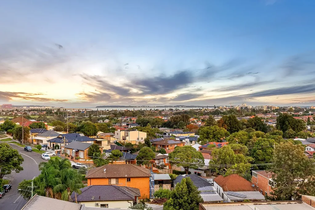 Sun Drenched with Bay and District Views.