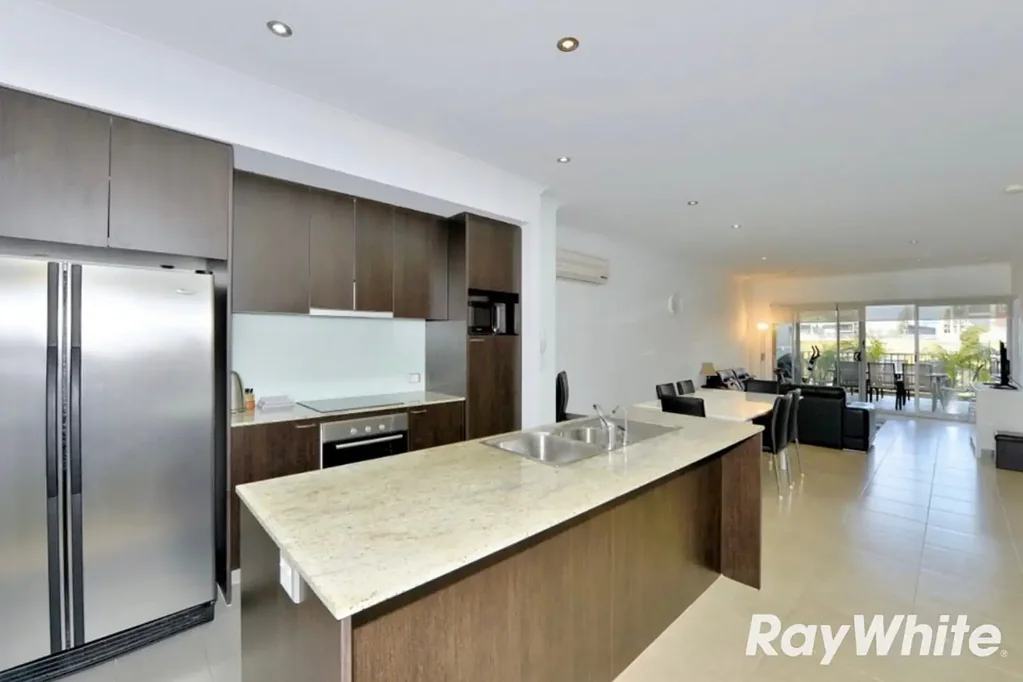 Stunning furnished apartment in the heart of Mandurah