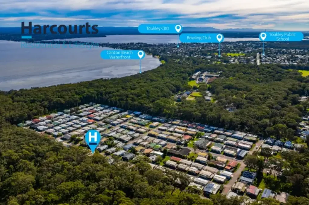 Canton Beach 2ห้องนอน Over 50's Living with Bush Outlook