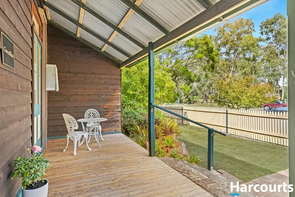 Clarence Town 3房  Cute, Charming, Commercial & Residential Opportunity