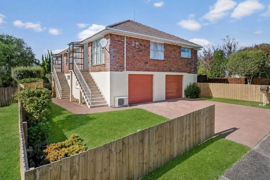 Two bedroom with single garage!