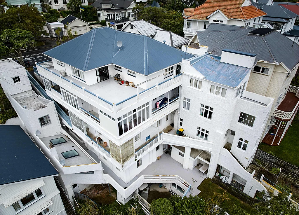 Kelburn 18Kwarto Prime Kelburn Holding with Significant Income