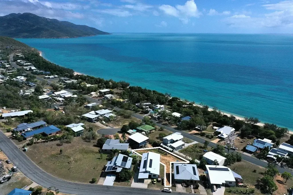 Hideaway Bay NEW PRICE - OWNER READY FOR NEXT MOVE