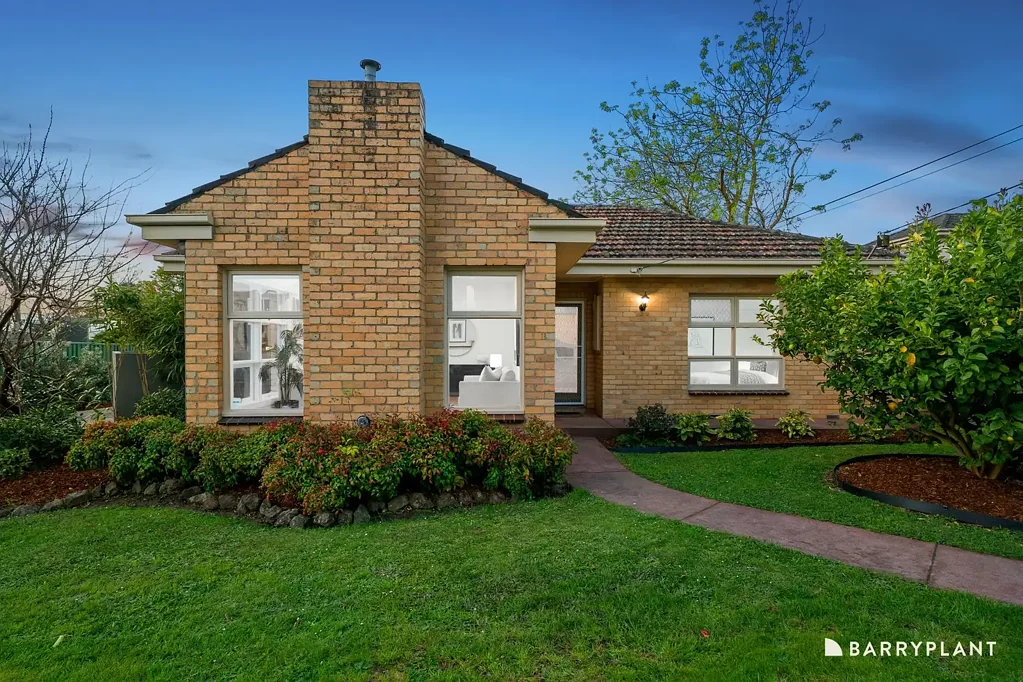 Bayswater 2Kwarto A Spacious Sanctuary with a Backyard to Love